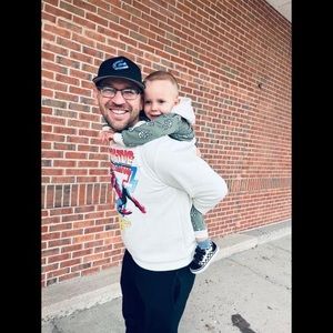 Meet your Posher, Adam